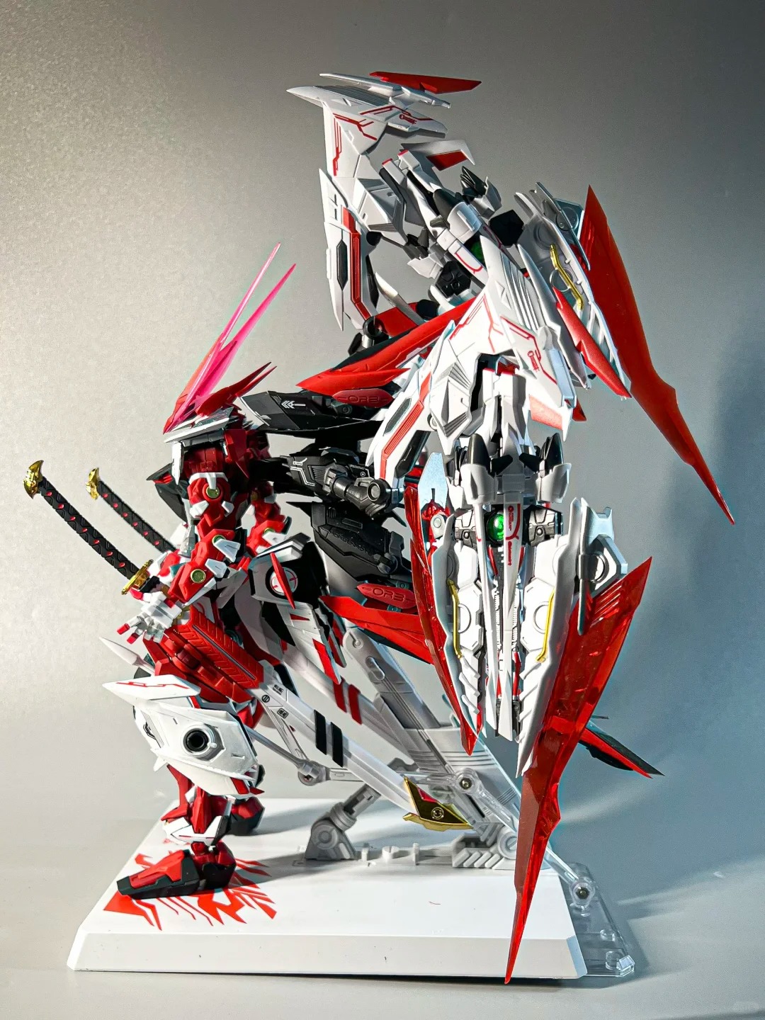 Genuine DABAN MG 1/100 Red Dra - Model Kit Daban 评论和价格