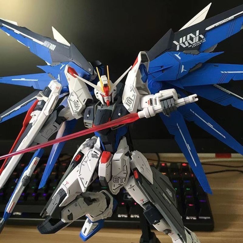 Daban 6650 Mg 1/100 Freedom 2. - Model Kit Daban 评论和价格
