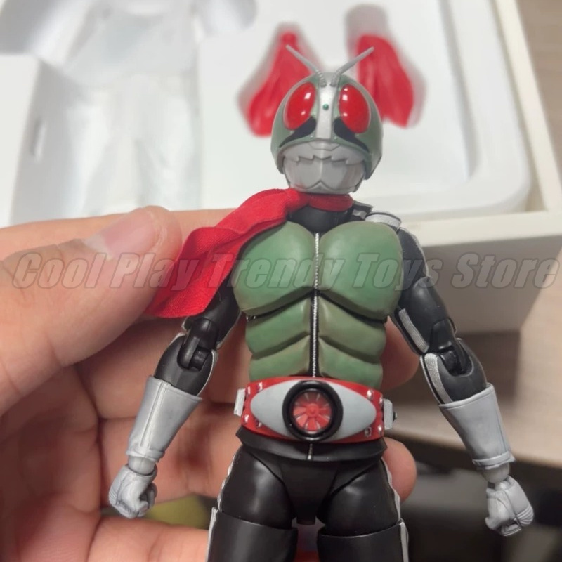【In shock】Bandai SHF Kamen Rid - Model Kit New 评论和价格