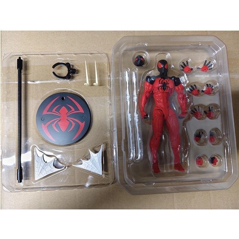 Hot Toys Superior Spider-Man M - Model Kit Ultron 评论和价格