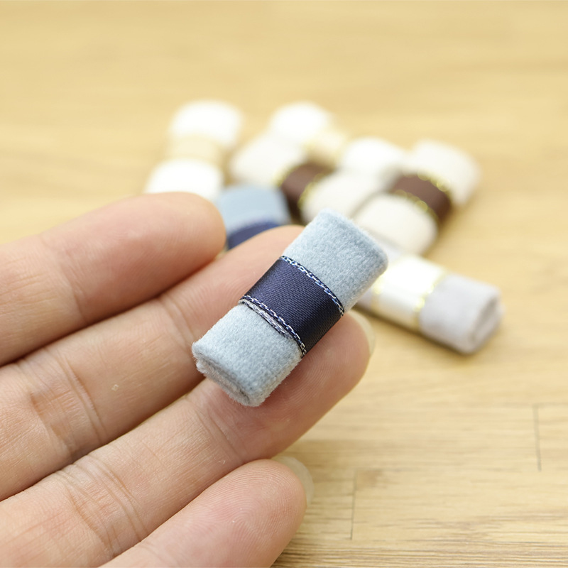5Pcs 1/12 Dollhouse Mini Quilt - Model Kit House 评论和价格